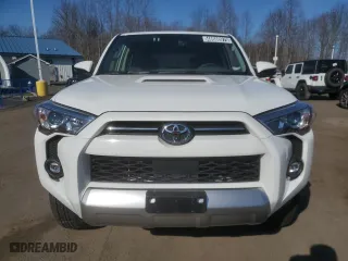 2024 Toyota 4Runner TRD Off Road with VIN JTERU5JR0R6241147, listed as a Copart auction lot 48680975 with 21,629 mi miles and Non Repairable. Bid and sale history available at carsss.com. Image 5.