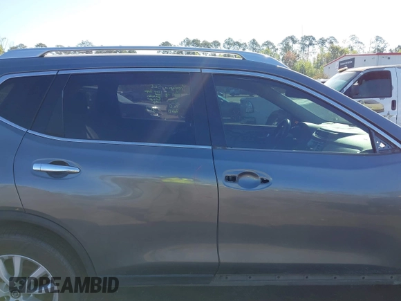 2017 Nissan Rogue SV with VIN JN8AT2MT8HW143173, listed as a IAAI auction lot 41880943 with 102,806 mi miles. Bid and sale history available at carsss.com. Image 13.