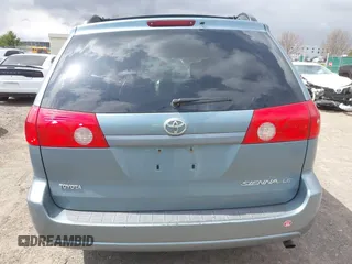 2008 Toyota Sienna CE with VIN 5TDZK23C58S166087, listed as a IAAI auction lot 42032255 with 258,100 mi miles. Bid and sale history available at carsss.com. Image 16.