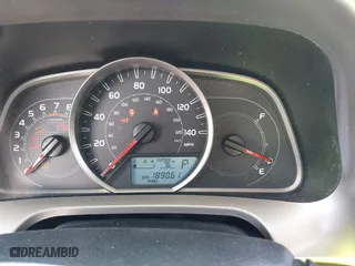 2015 Toyota RAV4 XLE with VIN JTMRFREV5FJ013327, listed as a IAAI auction lot 41811487 with 189,061 mi miles. Bid and sale history available at carsss.com. Image 7.
