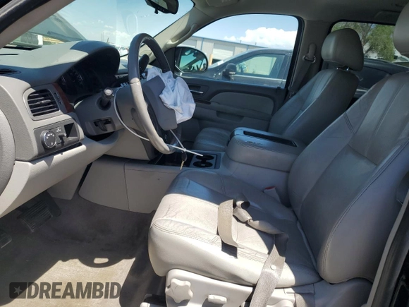 2010 Chevrolet Suburban LT with VIN 1GNUCJE00AR241777, listed as a Copart auction lot 54056355 with 172,439 mi miles and Salvage title. Bid and sale history available at DreamBid. Image 7.