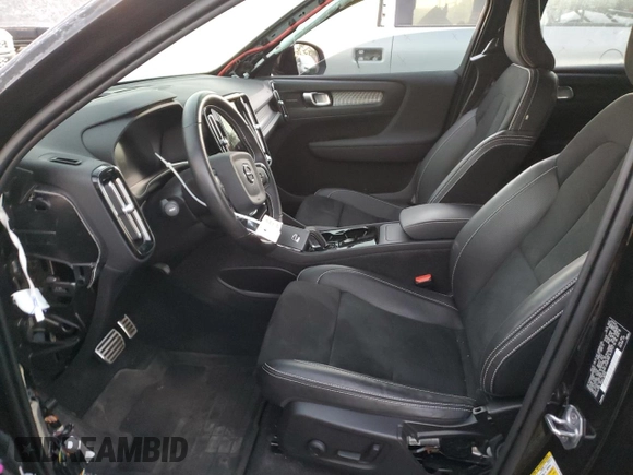 2021 Volvo XC40 z VIN YV4ED3UR9M2561647, wystawiony jako Copart lot #85908524 z przebiegiem 31 479 mil mil oraz Szkoda całkowita • Salvage title. Historia ofert i sprzedaży dostępna na DreamBid. Obrazek 7.