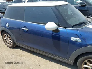 2015 MINI Hardtop S z VIN WMWXP7C59F2A35983, wystawiony jako IAAI lot #42303948 z przebiegiem 100 492 mil mil oraz . Historia ofert i sprzedaży dostępna na DreamBid. Obrazek 13.