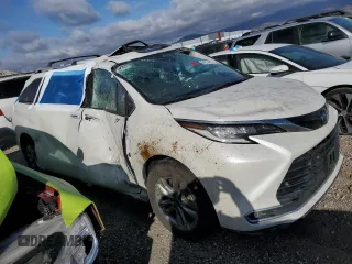2021 Toyota Sienna Limited with VIN 5TDZRKEC0MS050234, listed as a Copart auction lot 44274465 with 71,644 mi miles and Salvage Title. Bid and sale history available at carsss.com. Image 4.