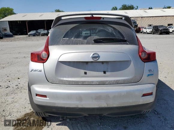 2013 Nissan Juke SV z VIN JN8AF5MR8DT212176, wystawiony jako Copart lot #53078745 z przebiegiem 72 799 mil mil oraz Szkoda całkowita • Salvage title. Historia ofert i sprzedaży dostępna na DreamBid. Obrazek 6.