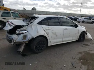 2022 Toyota Corolla LE with VIN JTDEPMAE1N3029242, listed as a Copart auction lot 45032755 with 37,399 mi miles and Salvage Title. Bid and sale history available at carsss.com. Image 3.