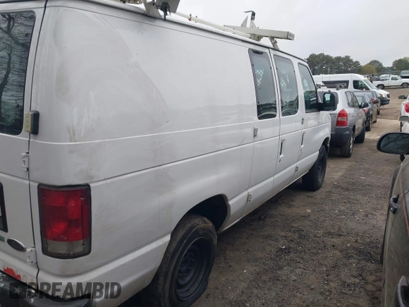 2011 Ford Econoline Cargo Commercial with VIN 1FTNE1EW6BDB00156, listed as a IAAI auction lot 41929503 with 258,559 mi miles and . Bid and sale history available at carsss.com. Image 4.