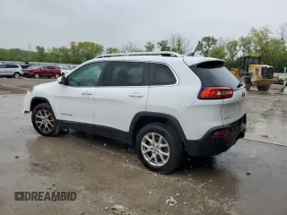 2015 Jeep Cherokee Latitude z VIN 1C4PJMCS3FW625935, wystawiony jako Copart lot #57577905 z przebiegiem 149 317 mil mil oraz Nie do naprawy • Non repairable. Historia ofert i sprzedaży dostępna na DreamBid. Obrazek 2.