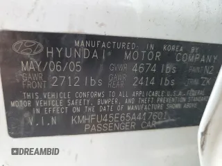2005 Hyundai XG with VIN KMHFU45E65A417601, listed as a Copart auction lot 68658414 with 242,348 mi miles and Salvage Title. Bid and sale history available at carsss.com. Image 13.