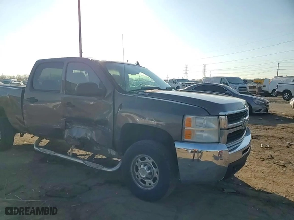 2007 Chevrolet Silverado 2500HD LT w/1LT with VIN 1GCHK23K77F541849, listed as a Copart auction lot 50536725 with 172,136 mi miles and Clean Title. Bid and sale history available at carsss.com. Image 10.