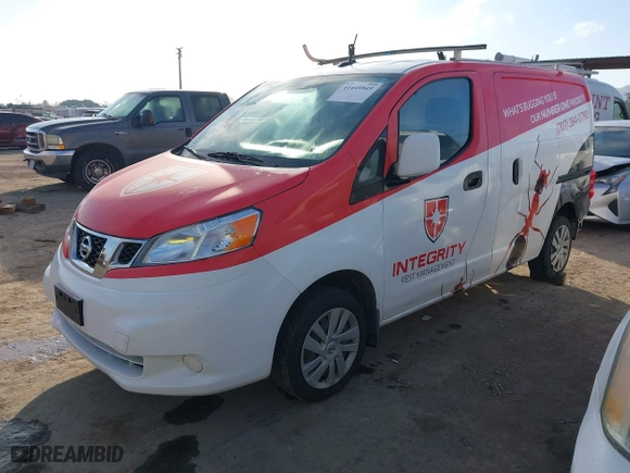 2018 Nissan NV200 Compact Cargo S with VIN 3N6CM0KN2JK699875, listed as a IAAI auction lot 41445949 with 123,862 mi miles. Bid and sale history available at carsss.com. Image 18.