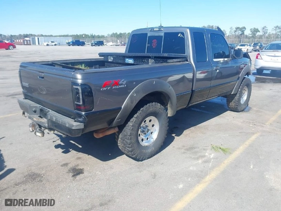 2006 Ford Ranger XLT with VIN 1FTZR45E26PA28164, listed as a IAAI auction lot 41767300 with 253,371 mi miles. Bid and sale history available at carsss.com. Image 4.