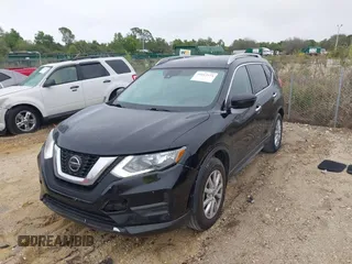 2020 Nissan Rogue S z VIN 5N1AT2MT4LC724509, wystawiony jako IAAI lot #41612574 z przebiegiem 110 426 mil mil oraz . Historia ofert i sprzedaży dostępna na DreamBid. Obrazek 17.
