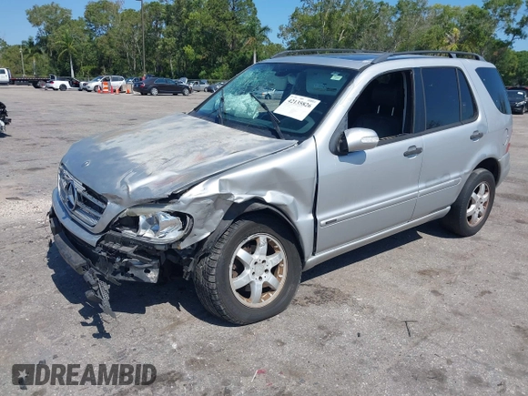 2004 Mercedes-Benz M 350 with VIN 4JGAB57E84A472827, listed as a IAAI auction lot 42135826 with 221,174 mi miles and . Bid and sale history available at DreamBid. Image 16.