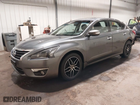 2015 Nissan Altima S with VIN 1N4AL3AP6FN394016, listed as a IAAI auction lot 41757696 with 173,042 mi miles and . Bid and sale history available at DreamBid. Image 2.