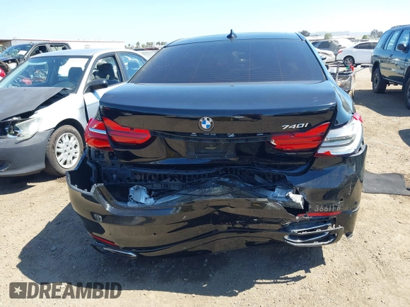 2019 BMW 7 Series 740i с VIN WBA7E2C50KB216826, выставлен на аукционе IAAI как лот 39659011 с пробегом Не указан миль и . История ставок и продаж доступна на DreamBid. Изображение 16.