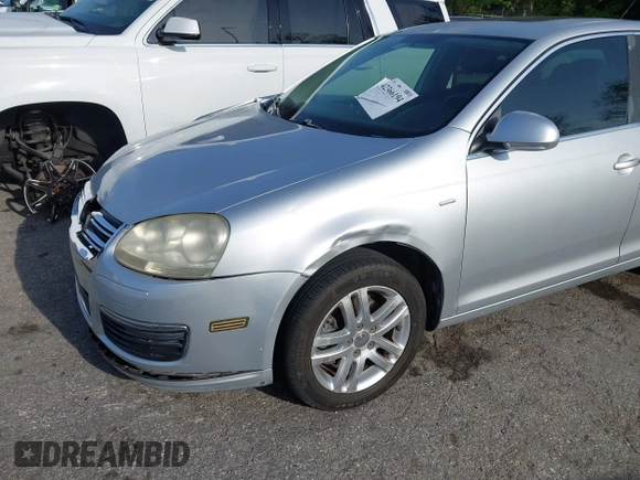 2007 Volkswagen Jetta Wolfsburg Edition с VIN 3VWEF71K67M081314, выставлен на аукционе IAAI как лот 42366194 с пробегом 129 126 миль миль и . История ставок и продаж доступна на DreamBid. Изображение 6.