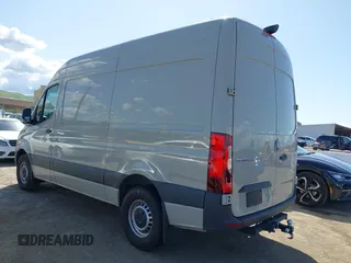 2025 Mercedes-Benz Sprinter Cargo with VIN W1Y4KBHY9ST205086, listed as a IAAI auction lot 41922358 with 5,590 mi miles. Bid and sale history available at carsss.com. Image 3.