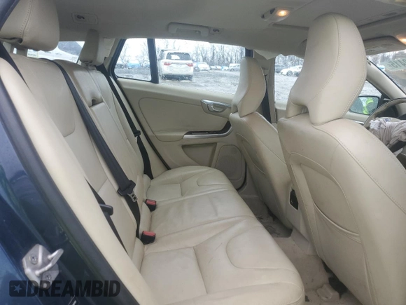2015 Volvo V60 T5 Drive-E Premier z VIN YV140MEK9F1233763, wystawiony jako Copart lot #45242415 z przebiegiem 97 916 mil mil oraz Szkoda całkowita • Salvage title. Historia ofert i sprzedaży dostępna na DreamBid. Obrazek 10.