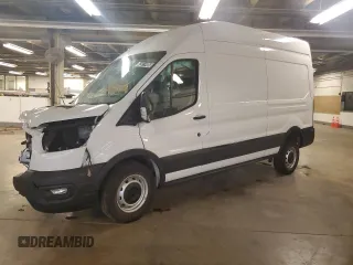 2024 Ford Transit Cargo with VIN 1FTBR1X86RKA81698, listed as a Copart auction lot 42611405 with 13,736 mi miles and Clean Title. Bid and sale history available at carsss.com. Image 1.