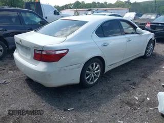 2007 Lexus LS 460 z VIN JTHBL46F675004925, wystawiony jako IAAI lot #42150011 z przebiegiem 127 444 mil mil oraz . Historia ofert i sprzedaży dostępna na DreamBid. Obrazek 4.