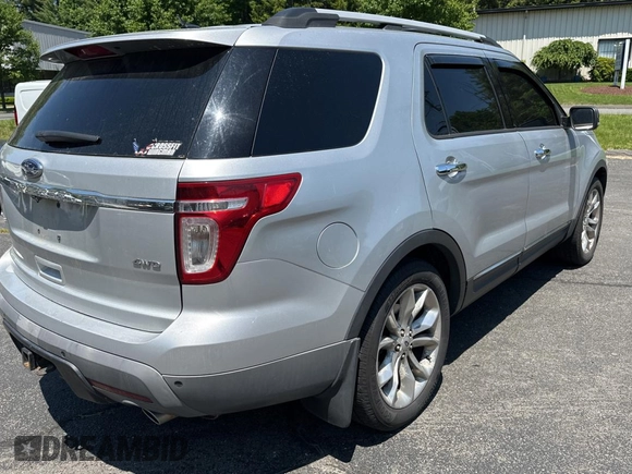 2013 Ford Explorer Limited z VIN 1FM5K8F82DGB02260, wystawiony jako Copart lot #59726945 z przebiegiem 163 459 mil mil oraz Czysty tytuł • Clean title. Historia ofert i sprzedaży dostępna na DreamBid. Obrazek 4.