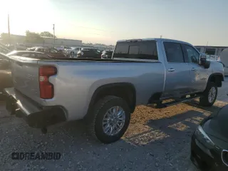 2020 Chevrolet Silverado 3500HD High Country with VIN 1GC4YVEYXLF156957, listed as a Copart auction lot 71217424 with 114,026 mi miles and Salvage Title. Bid and sale history available at carsss.com. Image 4.