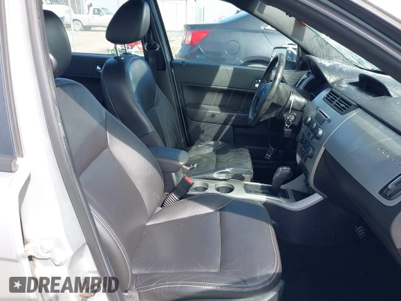 2011 Ford Focus SEL with VIN 1FAHP3HN1BW189263, listed as a IAAI auction lot 41958502 with 157,608 mi miles. Bid and sale history available at carsss.com. Image 5.
