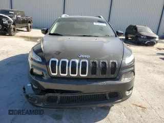 2016 Jeep Cherokee Latitude with VIN 1C4PJLCS5GW190282, listed as a Copart auction lot 55102675 with 131,048 mi miles and Salvage title. Bid and sale history available at DreamBid. Image 5.