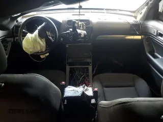 2017 Ford Police Interceptor Utility с VIN 1FM5K8AR6HGD13595, выставлен на аукционе Copart как лот 61928875 с пробегом Не указан миль и Списание • Salvage title. История ставок и продаж доступна на DreamBid. Изображение 8.