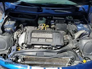 2004 MINI Hardtop S z VIN WMWRE33414TD80513, wystawiony jako Copart lot #55528355 z przebiegiem 142 455 mil mil oraz Szkoda całkowita • Salvage title. Historia ofert i sprzedaży dostępna na DreamBid. Obrazek 11.
