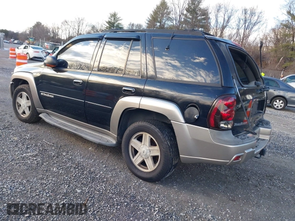 2002 Chevrolet TrailBlazer LTZ with VIN 1GNDT13S622520424, listed as a IAAI auction lot 41249749 with 217,711 mi miles and . Bid and sale history available at DreamBid. Image 3.