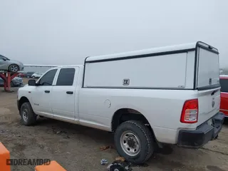 2019 Ram 2500 Tradesman with VIN 3C6UR5HJ8KG600868, listed as a IAAI auction lot 41435732 with 225,052 mi miles. Bid and sale history available at carsss.com. Image 14.