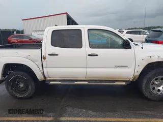 2015 Toyota Tacoma with VIN 5TFLU4EN9FX117007, listed as a IAAI auction lot 42358678 with 158,105 mi miles and . Bid and sale history available at DreamBid. Image 13.
