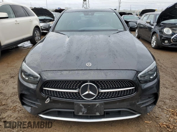 2022 Mercedes-Benz E 350 z VIN W1KZF8EB3NB064923, wystawiony jako Copart lot #81401684 z przebiegiem 41 695 mil mil oraz Szkoda całkowita • Salvage title. Historia ofert i sprzedaży dostępna na DreamBid. Obrazek 5.
