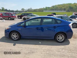 2011 Toyota Prius I with VIN JTDKN3DU3B0315824, listed as a IAAI auction lot 42034022 with 230,653 mi miles. Bid and sale history available at carsss.com. Image 14.
