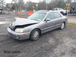 2005 Hyundai XG350 with VIN KMHFU45EX5A392573, listed as a IAAI auction lot 41624199 with 200,014 mi miles. Bid and sale history available at carsss.com. Image 2.