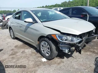2017 Hyundai Elantra SE z VIN KMHD74LF4HU421563, wystawiony jako IAAI lot #42220653 z przebiegiem 73 499 mil mil oraz . Historia ofert i sprzedaży dostępna na DreamBid. Obrazek 1.