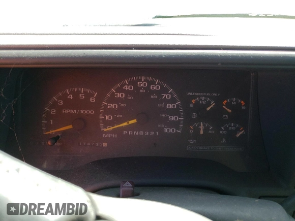1999 GMC Yukon with VIN 1GKEC13R5XJ761595, listed as a Copart auction lot 69677904 with 174,735 mi miles and Clean Title. Bid and sale history available at carsss.com. Image 9.