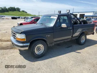 1992 Ford F-150 с VIN 1FTEF14N5NLA13140, выставлен на аукционе Copart как лот 61419835 с пробегом 180 090 миль миль и Чистый • Clean title. История ставок и продаж доступна на DreamBid. Изображение 1.