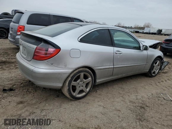 2004 Mercedes-Benz C 230 Kompressor z VIN WDBRN40J64A618916, wystawiony jako Copart lot #45373525 z przebiegiem 139 917 mil mil oraz Szkoda całkowita • Salvage title. Historia ofert i sprzedaży dostępna na DreamBid. Obrazek 3.