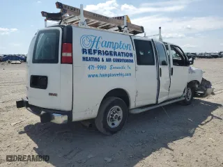 2014 GMC Savana Cargo Van with VIN 1GTW7FCA0E1910021, listed as a Copart auction lot 67292114 with 0 mi miles and Salvage Title. Bid and sale history available at carsss.com. Image 3.