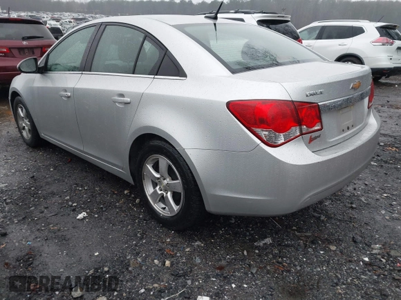 2014 Chevrolet Cruze 1LT z VIN 1G1PC5SB7E7135808, wystawiony jako IAAI lot #41562958 z przebiegiem 144 061 mil mil oraz . Historia ofert i sprzedaży dostępna na DreamBid. Obrazek 3.