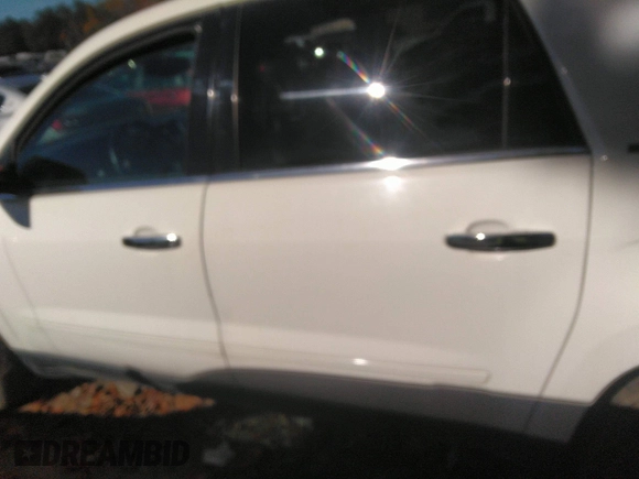 2014 GMC Acadia SLT z VIN 1GKKRRKD5EJ120191, wystawiony jako IAAI lot #40817995 z przebiegiem 207 987 mil mil oraz . Historia ofert i sprzedaży dostępna na DreamBid. Obrazek 14.