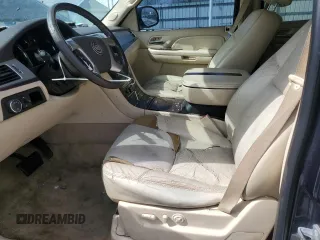 2007 Cadillac Escalade ESV with VIN 1GYFK66857R287677, listed as a Copart auction lot 52115975 with 256,756 mi miles and Clean title. Bid and sale history available at DreamBid. Image 7.