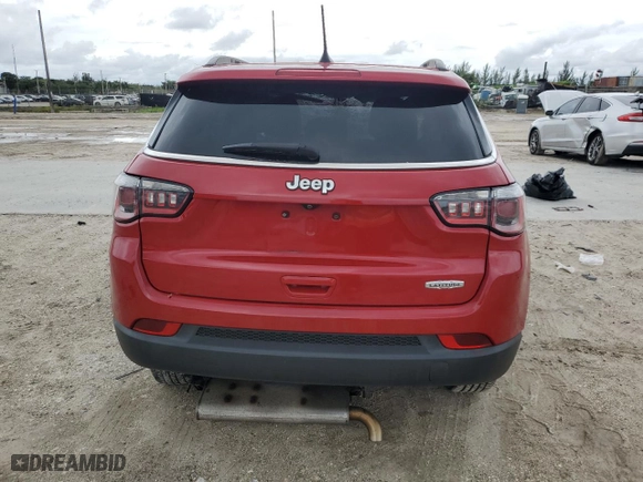 2018 Jeep Compass Latitude with VIN 3C4NJCBB4JT194684, listed as a Copart auction lot 73761334 with 0 mi miles and Salvage Title. Bid and sale history available at carsss.com. Image 6.
