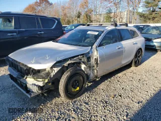 2018 Volvo V90 z VIN YV1A22VM4J1069866, wystawiony jako Copart lot #73800383 z przebiegiem 48 681 mil mil oraz . Historia ofert i sprzedaży dostępna na DreamBid. Obrazek 1.