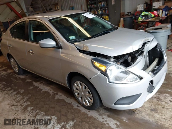 2016 Nissan Versa S with VIN 3N1CN7APXGL842525, listed as a IAAI auction lot 41945982 with 124,902 mi miles. Bid and sale history available at carsss.com. Image 1.