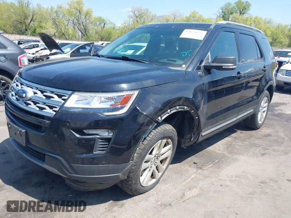 2019 Ford Explorer XLT z VIN 1FM5K8D81KGB26100, wystawiony jako IAAI lot #42074775 z przebiegiem 91 944 mil mil oraz . Historia ofert i sprzedaży dostępna na DreamBid. Obrazek 19.