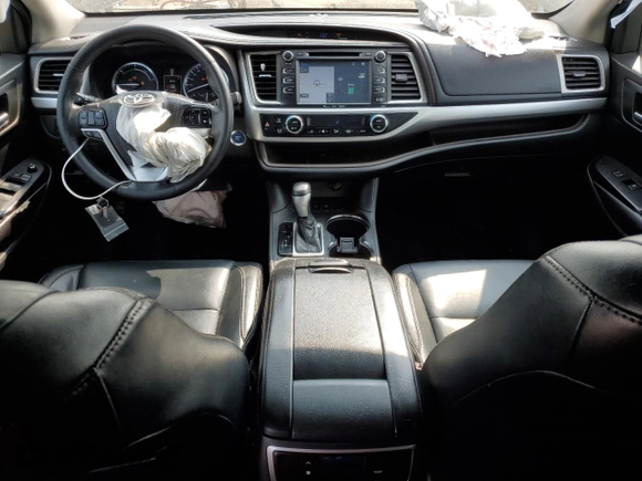2016 Toyota Highlander with VIN 5TDJCRFH4GS020661, listed as a Copart auction lot 64035575 with 470,983 mi miles and Salvage title. Bid and sale history available at DreamBid. Image 8.